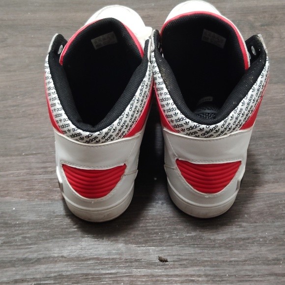 Adidas Hard Court High Top Red/White - Picture 3 of 3